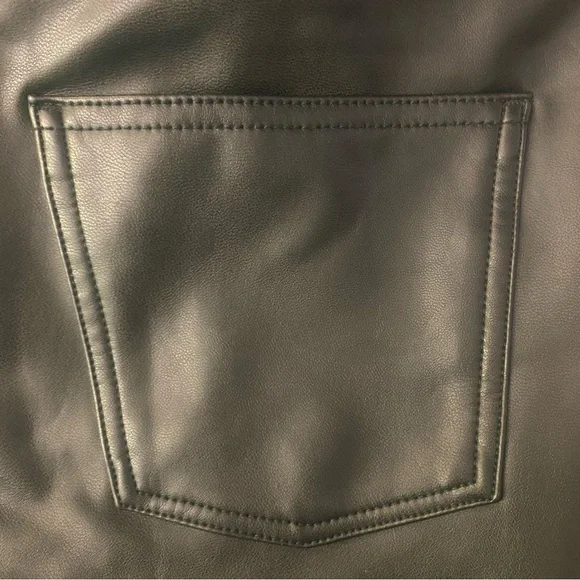 7 For All Mankind Black Leather Look Pants GUC M - Picture 7 of 7